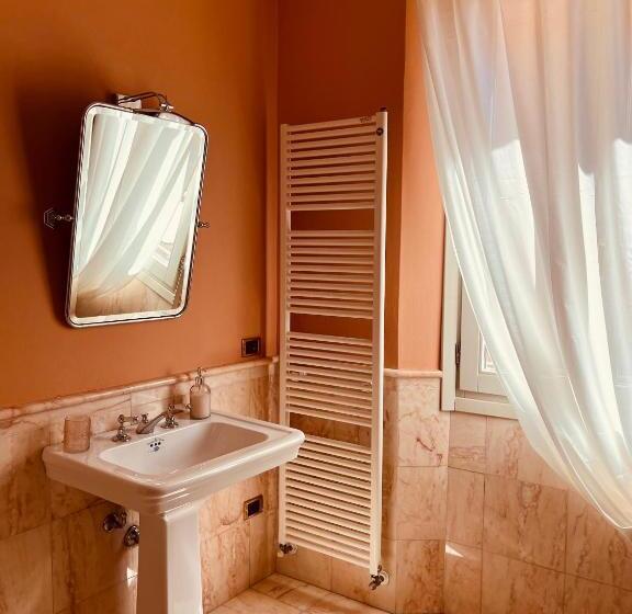 اتاق لوکس خانوادگی, Casa Nina Bologna Centro