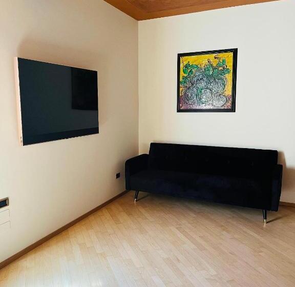 اتاق لوکس خانوادگی, Casa Nina Bologna Centro