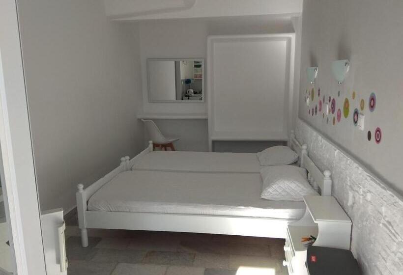 آپارتمان 1 خوابه همکف, Nikoletta Studios