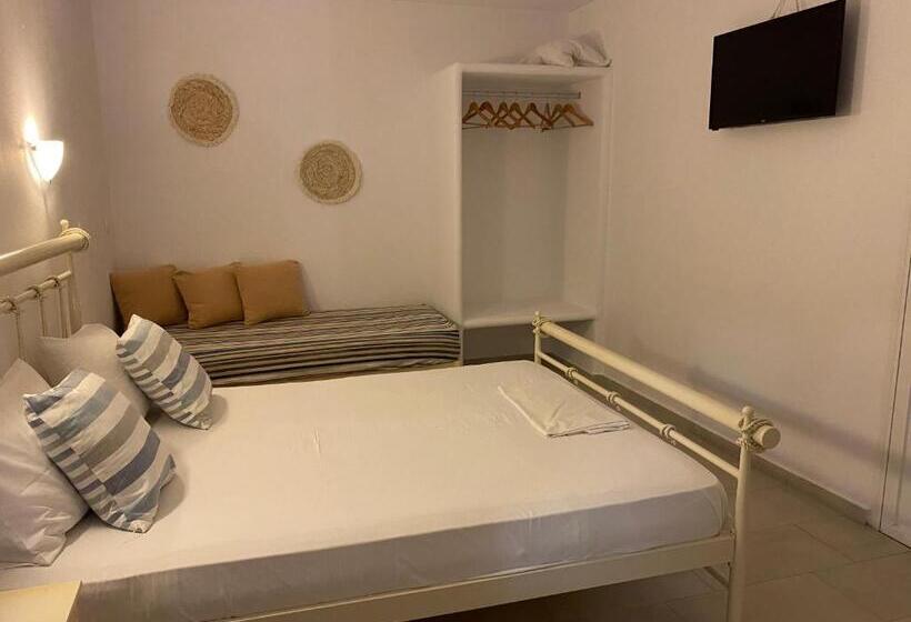 اتاق اکونومی, Nikoletta Studios