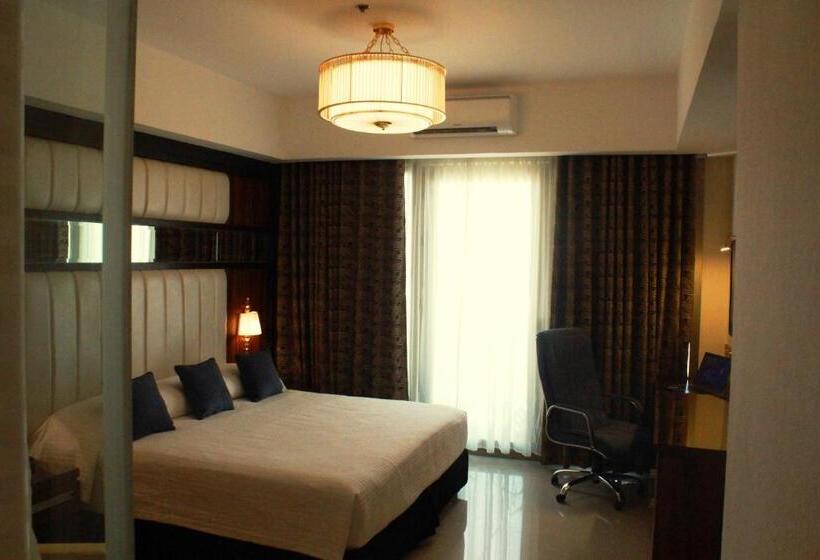 이그제큐티브 룸, Central Park Tower Resort