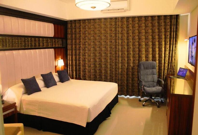 이그제큐티브 룸, Central Park Tower Resort
