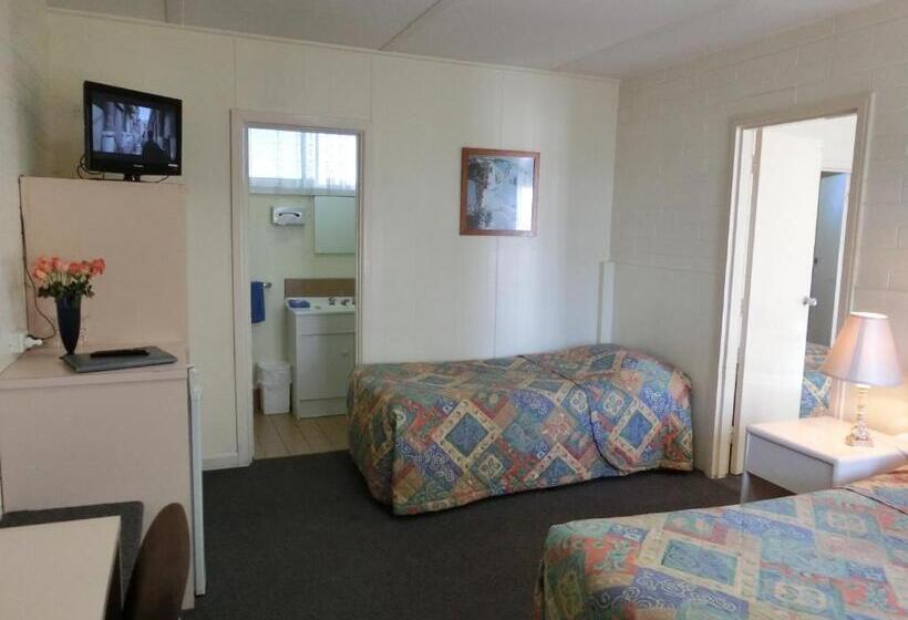 패밀리 룸, Motel Ringwood