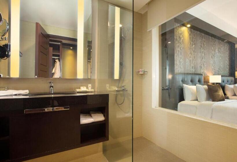 Номер Executive, Grand Mercure Solo Baru