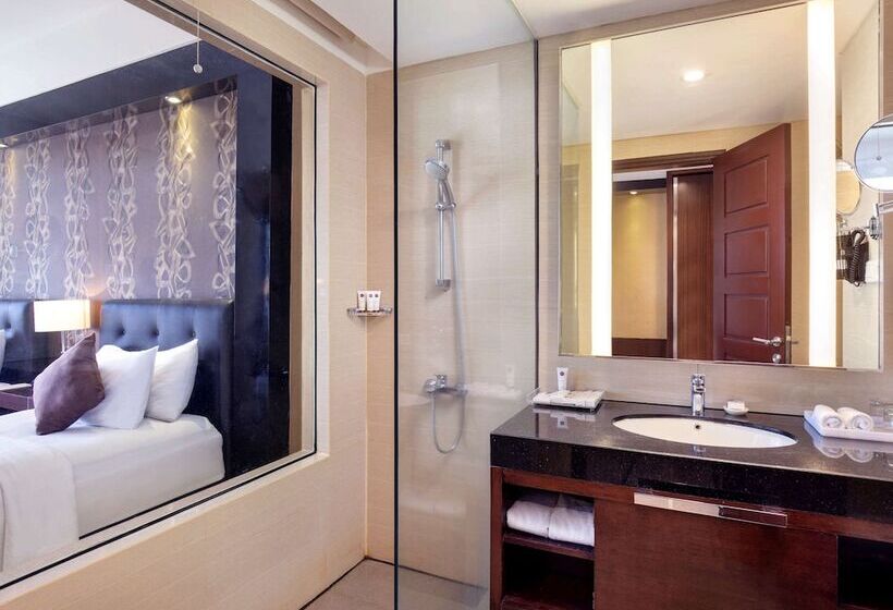 Номер Executive, Grand Mercure Solo Baru