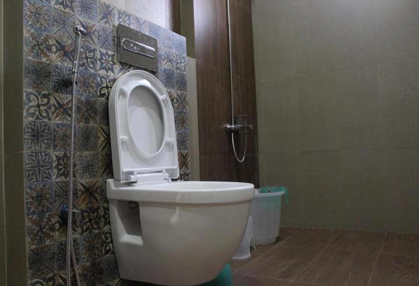 سوییت خانوادگی, Patel Residency Guest House 2