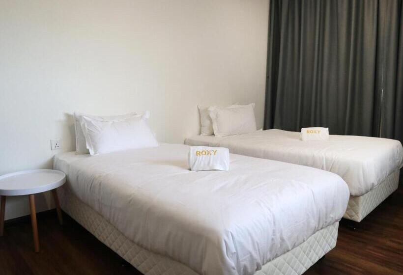Дом 2 Спальни, Roxy Sematan Villa & Townhouse
