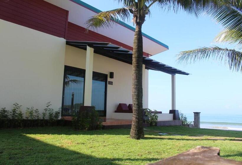غرفة عائلية مطلّة علي البحر, Golden Bay Cottage   Sha Extra Plus
