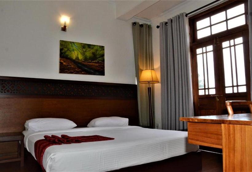 Deluxe Room with Balcony, Heaven Seven  Nuwara Eliya