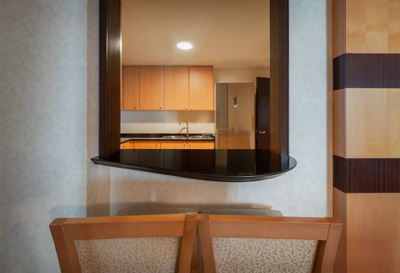 Апартаменты 2 Спальни, Shangri La Apartments