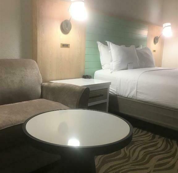 اتاق استاندارد برای معلولان, Wyndham Garden Lake Buena Vista Disney Springs® Resort Area