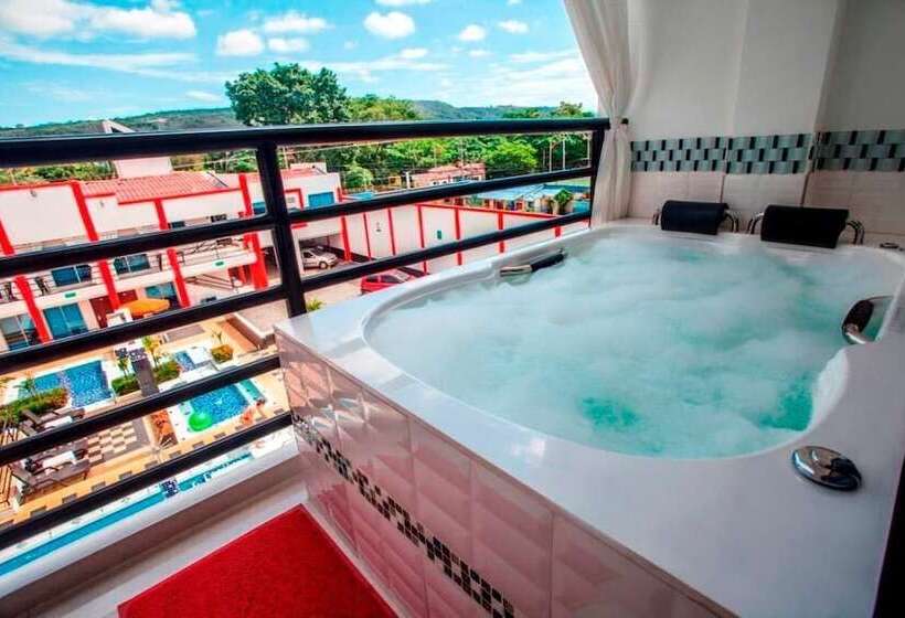 سوییت لوکس, Adults Only Bora Bora Beach