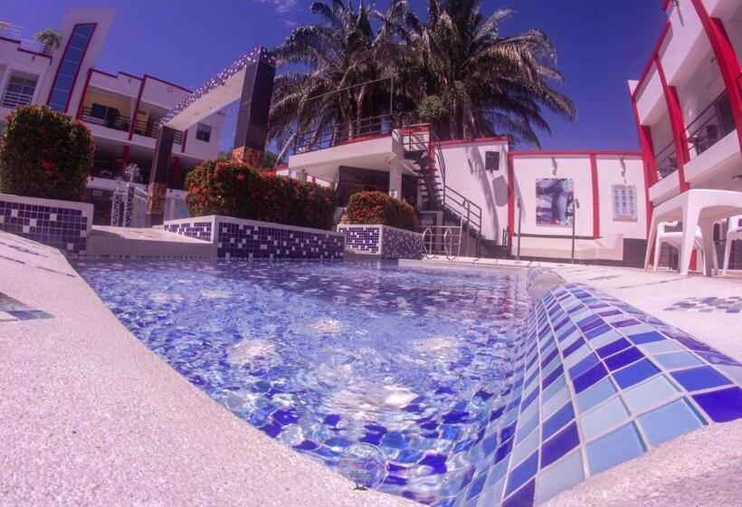 اتاق لوکس سه تخته, Adults Only Bora Bora Beach