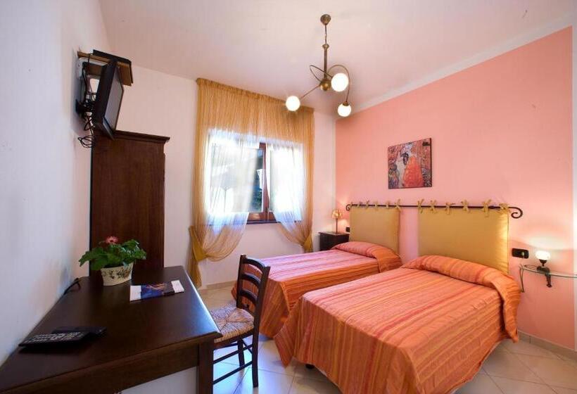 Номер Стандарт, Casa Pendola