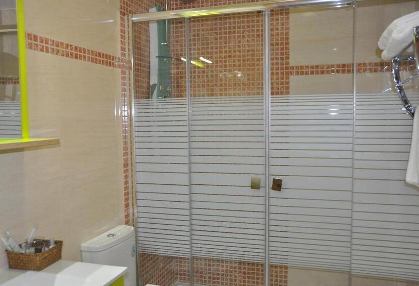 Habitación Estándar, De Alba