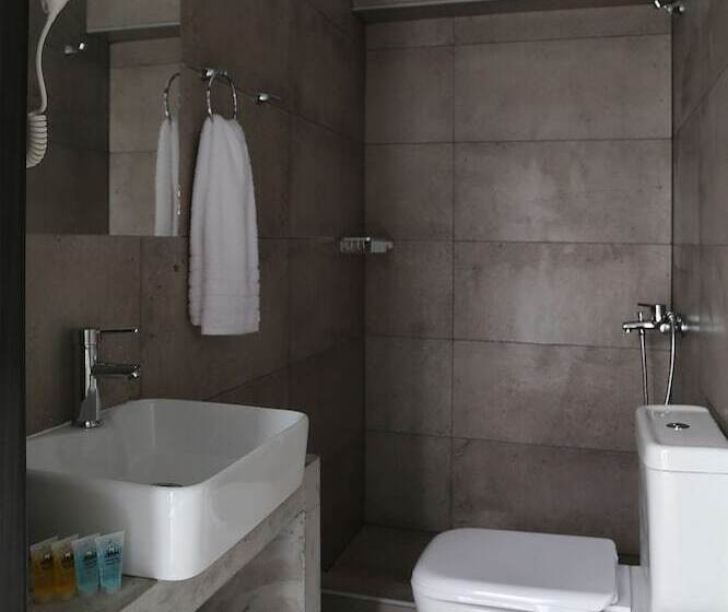 اتاق لوکس با چشم‌انداز دریا, Design Architectonika