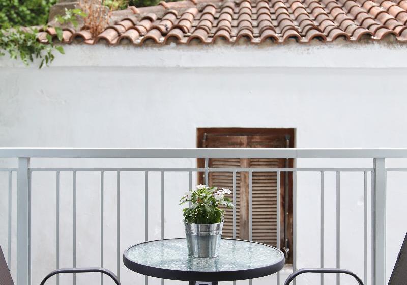 اتاق استاندارد با بالکن, Design Architectonika