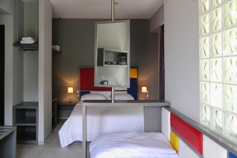 اتاق استاندارد سه نفره, Design Architectonika