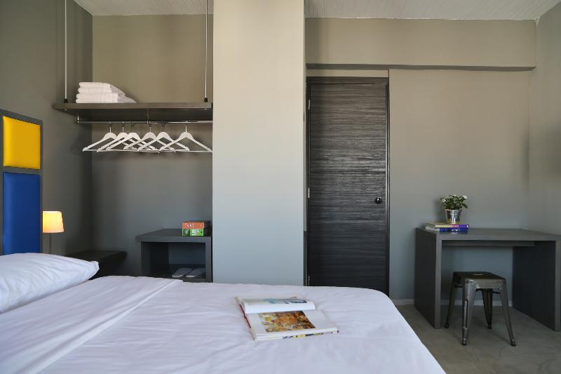 اتاق استاندارد سه نفره, Design Architectonika
