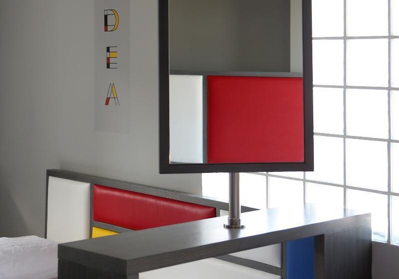 اتاق استاندارد سه نفره, Design Architectonika