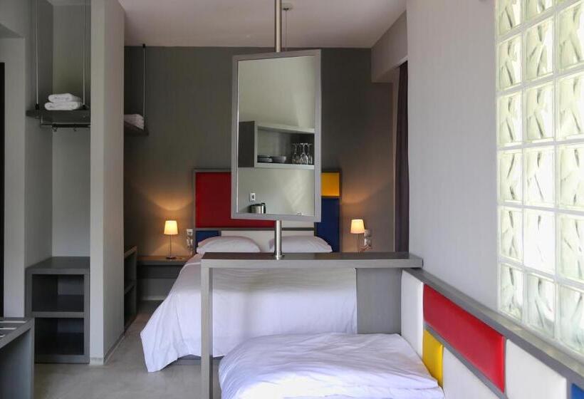اتاق استاندارد سه نفره, Design Architectonika