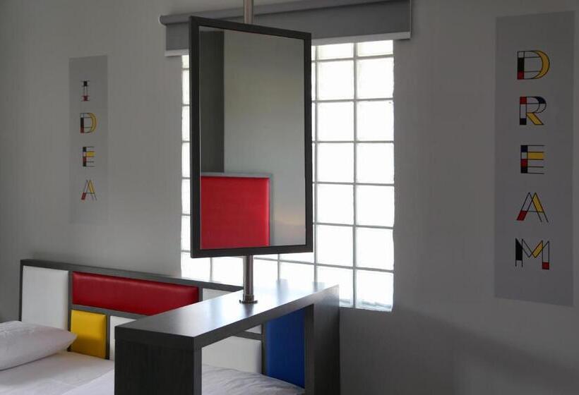 اتاق سه نفره سوپریور با چشم‌انداز دریا, Design Architectonika