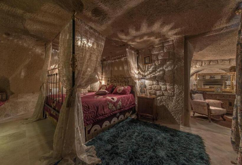 سوییت جونیور, Elika Cave Suites & Spa