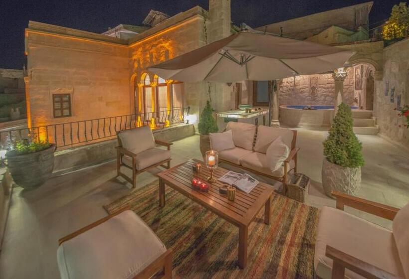 Suite with Terrace, Elika Cave Suites & Spa