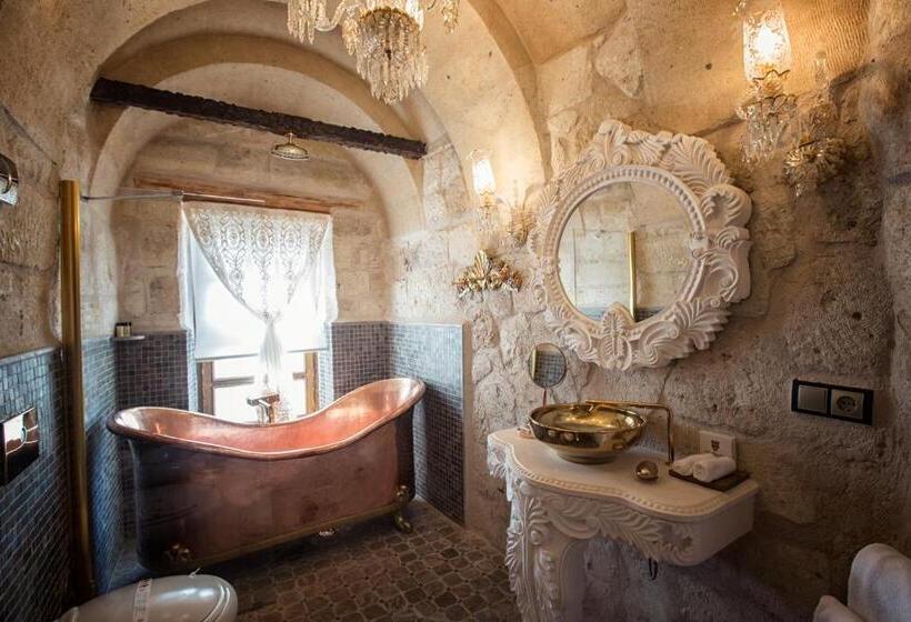 Suite with Terrace, Elika Cave Suites & Spa