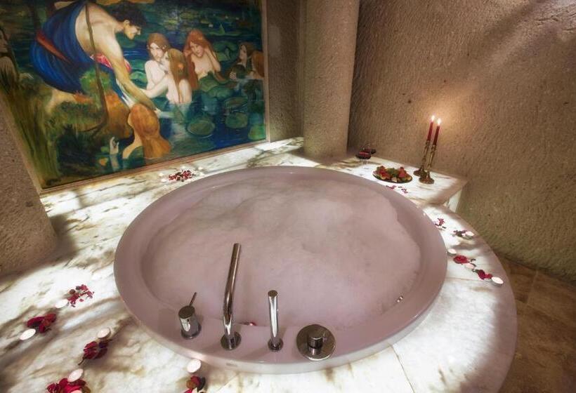 سوییت, Elika Cave Suites & Spa