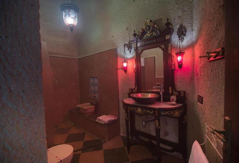 سوییت, Elika Cave Suites & Spa