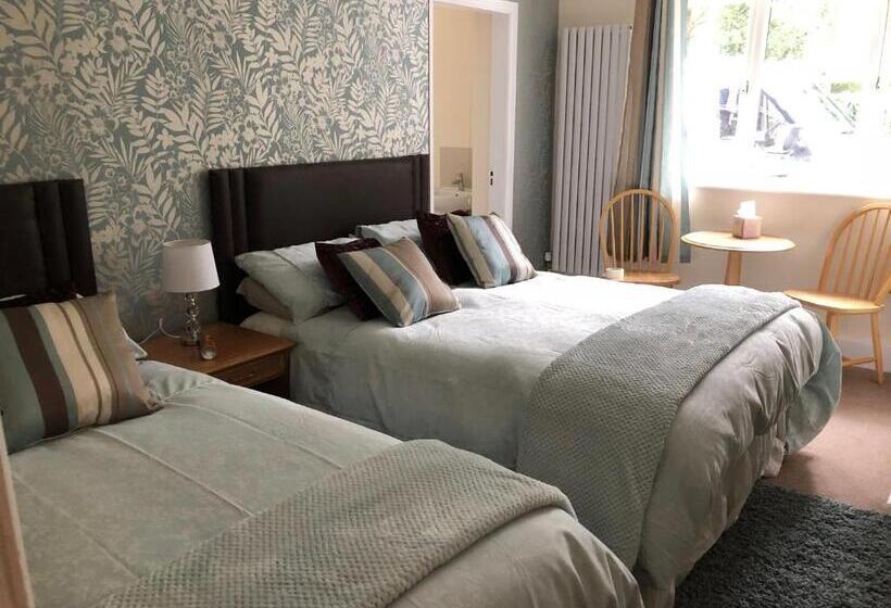 Семейный Номер, Boston Lodge