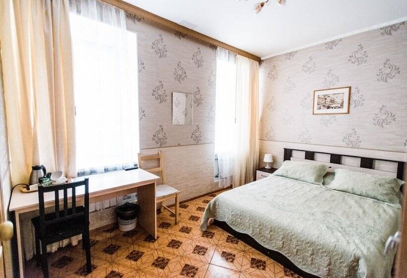 ルームシェアのワンベッド, Residence On Morskaya