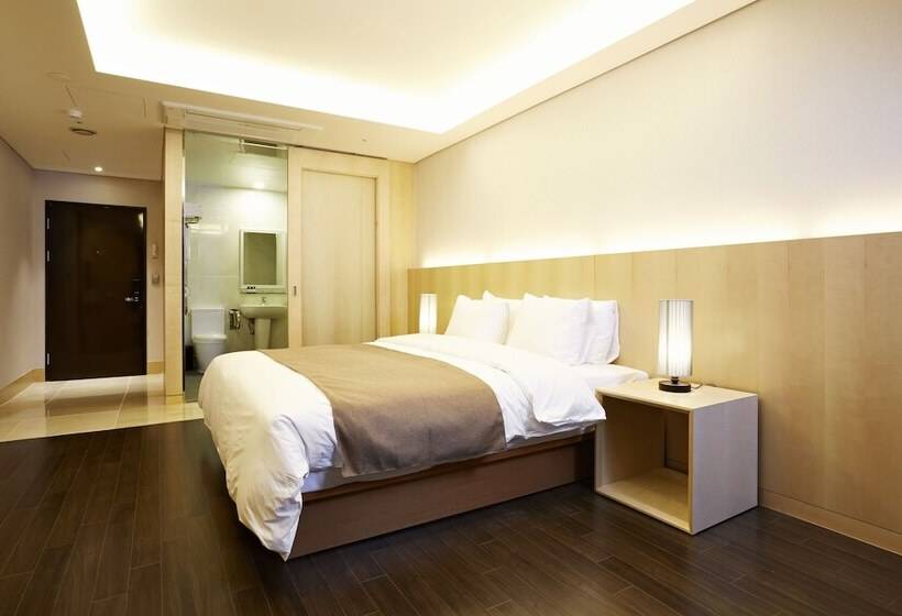 디럭스 룸, Roni Tourist Hotel Jeonju