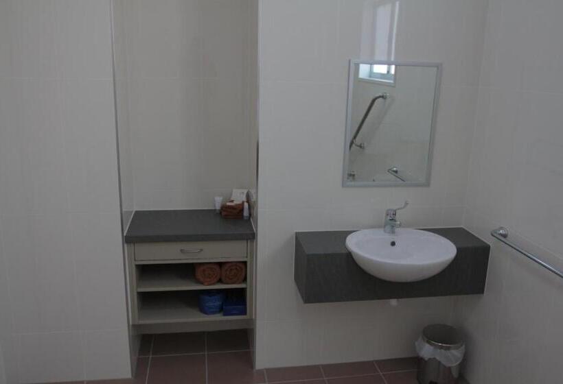 اتاق استاندارد برای معلولان, Black Rock Inn