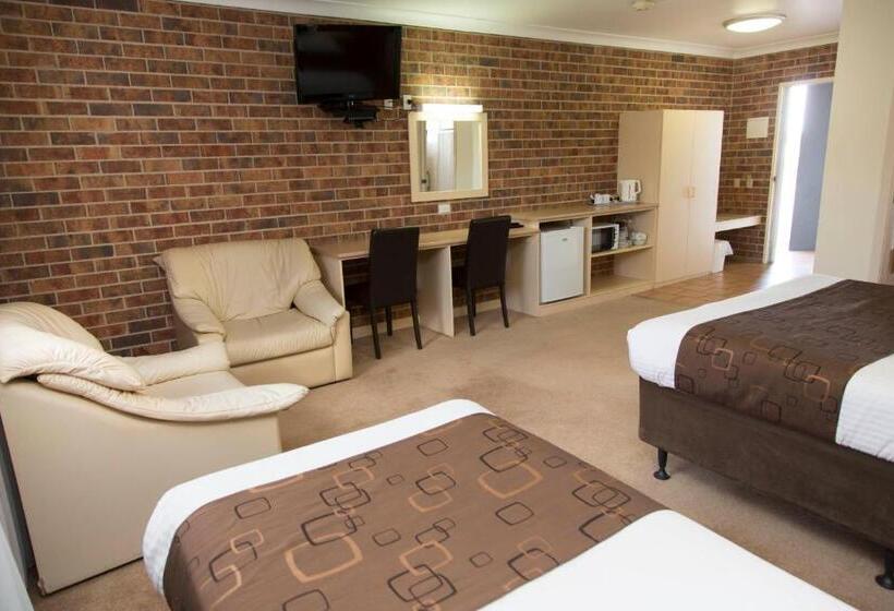 Номер Deluxe, A Line Motel