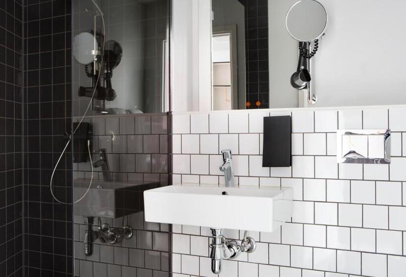 اتاق اکونومی یک تخته, Comfort Hotel Karl Johan