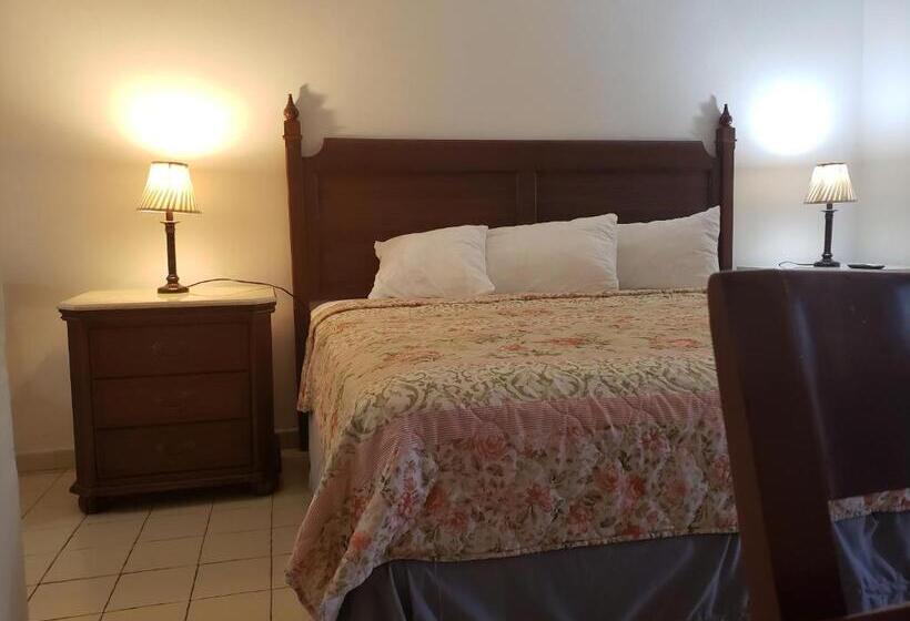 اتاق استاندارد با تخت بزرگ, Selva Boutique Hotel   Luquillo Oceanfront Retreat   Adults Only