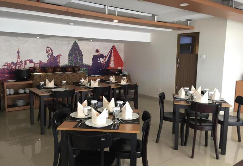 استودیوی استاندارد, Student Park