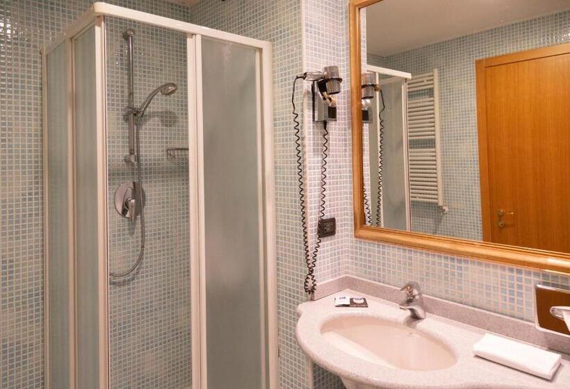 اتاق استاندارد, Ih Hotels Milano St. John