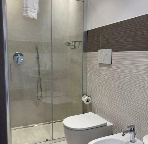 Номер Стандарт с Балконом, Divina Holiday   Rooms