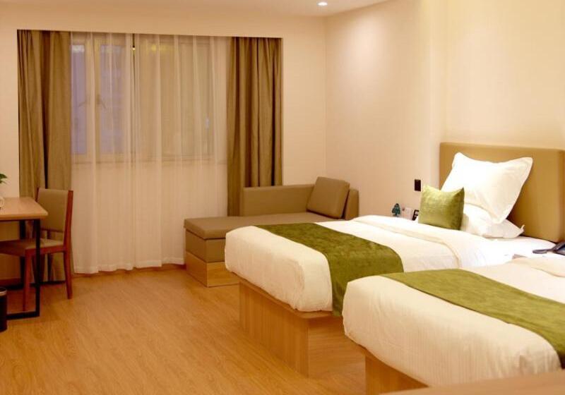 Номер Стандарт, Greentree Inn Express Hotel Heyuan N1 High Fountain