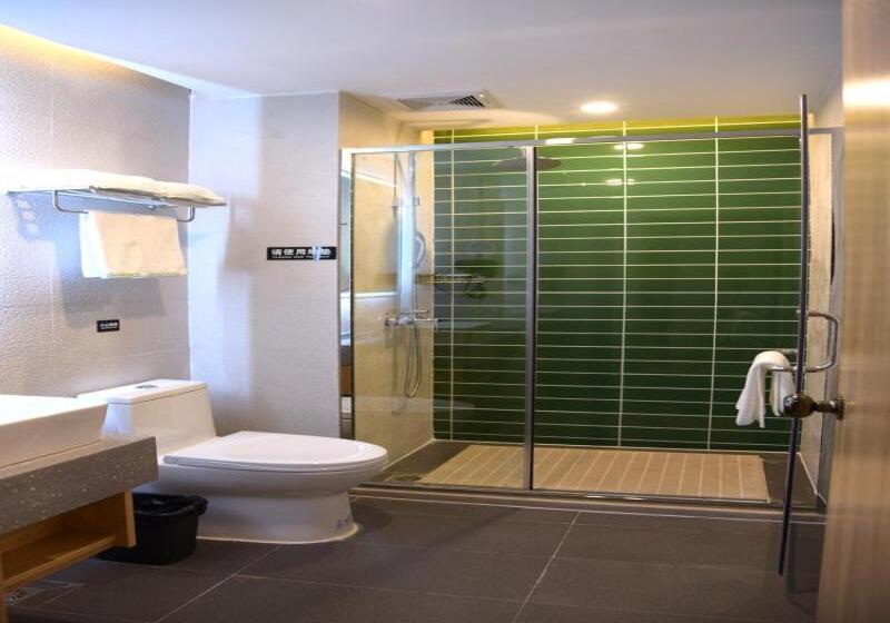 Номер Стандарт, Greentree Inn Express Hotel Heyuan N1 High Fountain