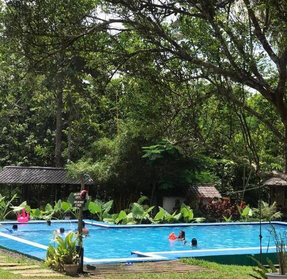 Семейный Номер, Banlaw Garden Resort