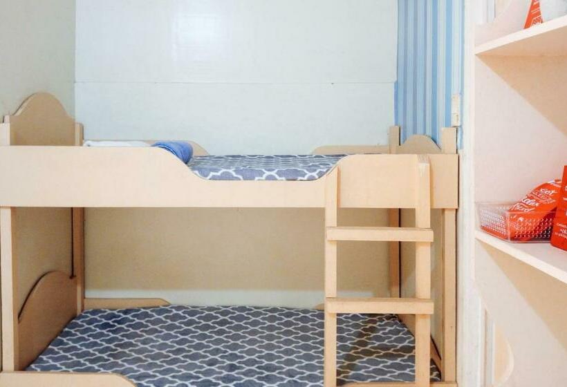 Номер Стандарт Трехместный, Reddoorz Near Davao Airport