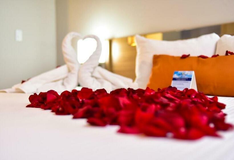 Стандартный Номер Кровать Кинг, Microtel Inn & Suites By Wyndham Cuauhtemoc Campos Menonitas