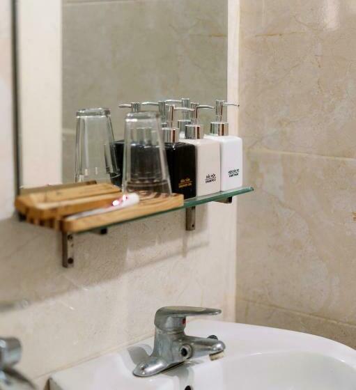 اتاق لوکس, Loop Homestay