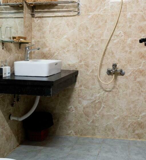 اتاق خانوادگی, Loop Homestay