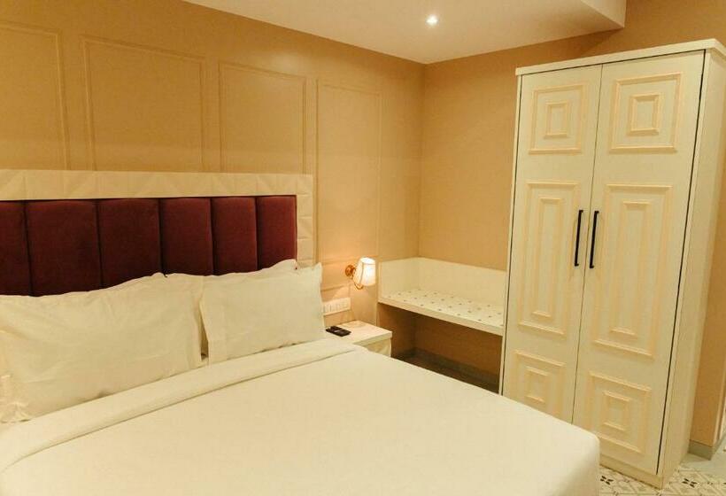 Quarto Clássico, Arnna Hotel   Goregaon