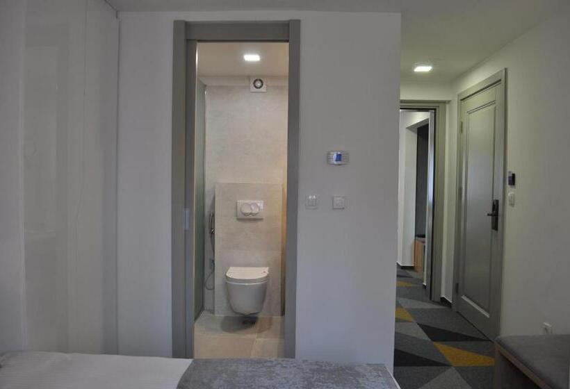 اتاق لوکس یک تخته, Boutique Bristol